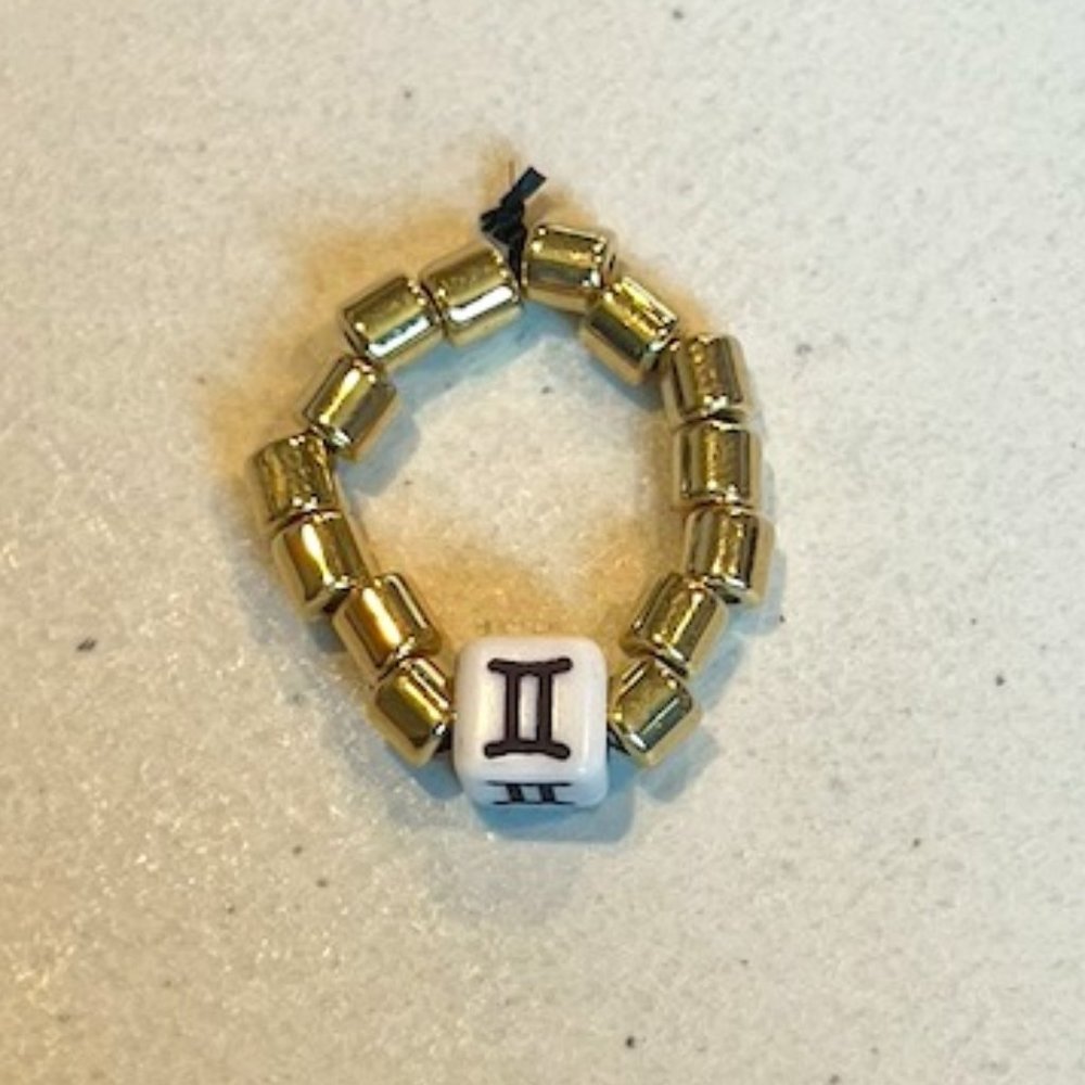 "GEMINI" HOROSCOPE BLACK BEADED RING (ONE SIZE)